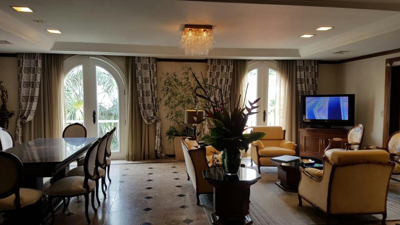 Hotel Tropical Манаус Екстериор снимка A suite at the Four Seasons Hotel