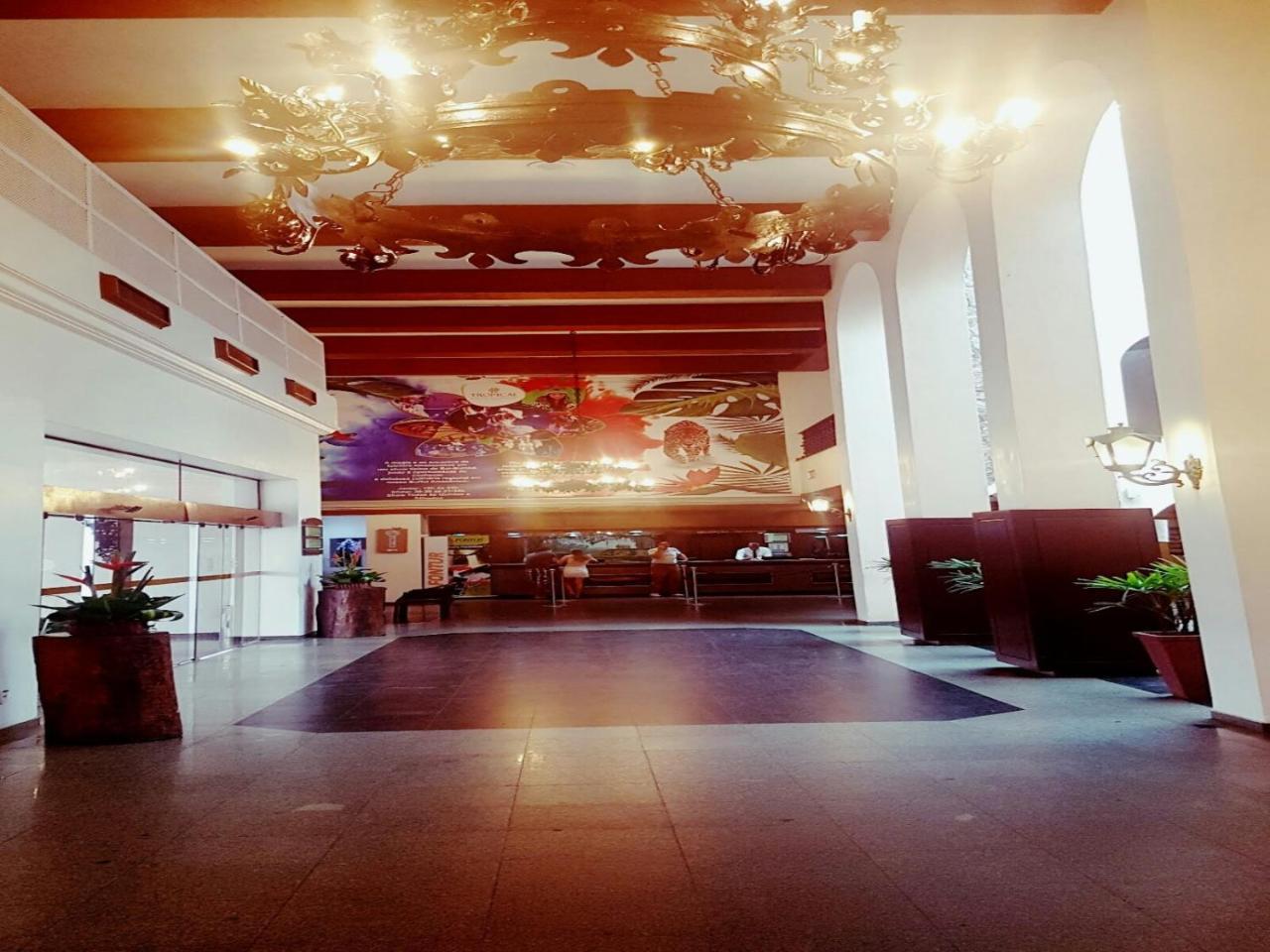 Hotel Tropical Манаус Екстериор снимка Lobby